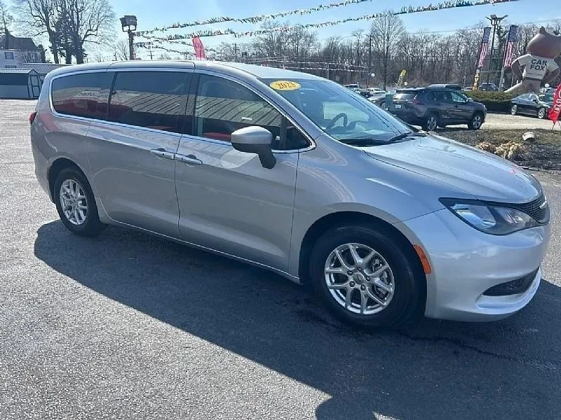 2023 Chrysler - Image 2 of 12