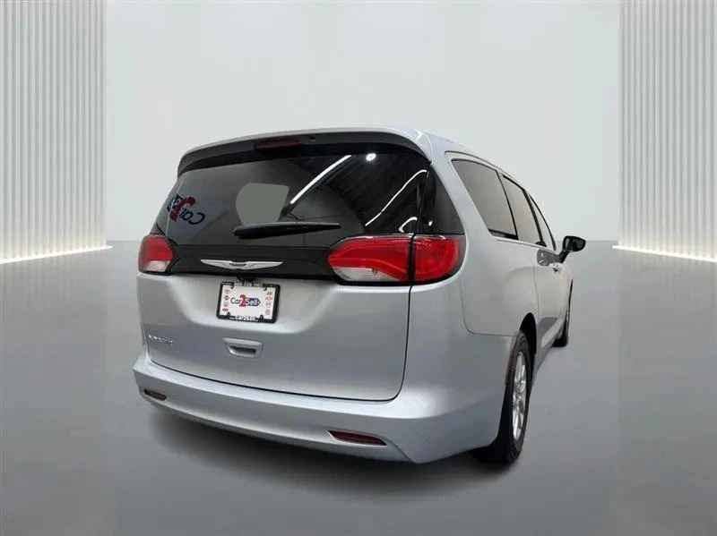 2023 Chrysler - Image 5 of 12