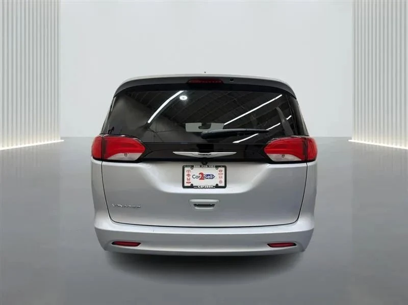 2023 Chrysler - Image 4 of 12