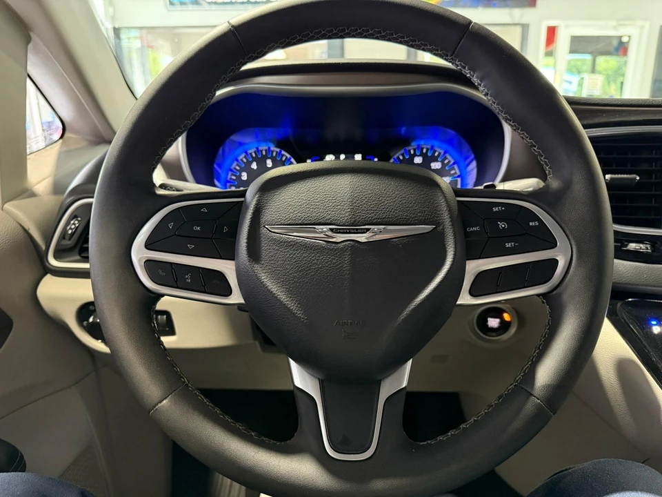 2023 Chrysler - Image 14 of 21