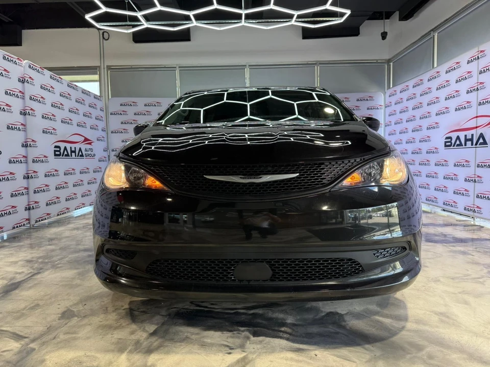 2023 Chrysler - Image 3 of 21