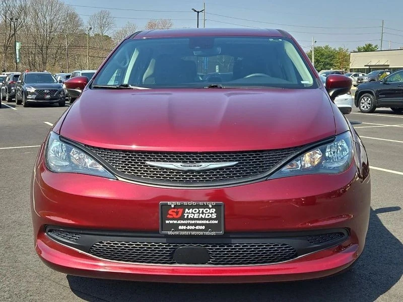 2023 Chrysler - Image 2 of 12