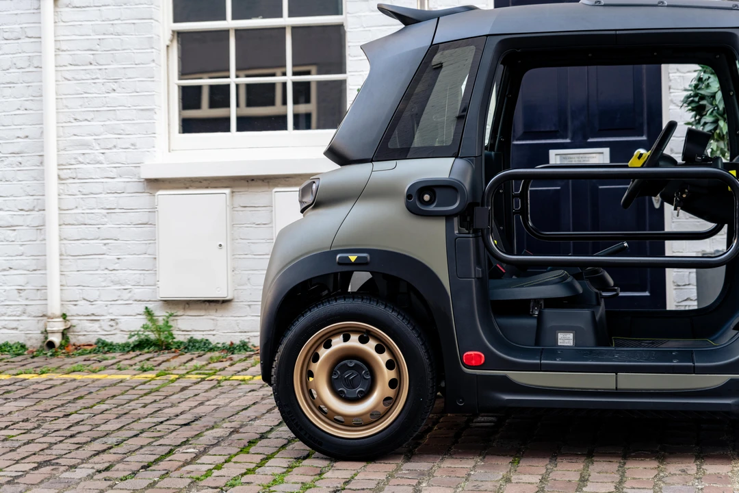 2023 Citroen Ami Electric - Image 23 of 31