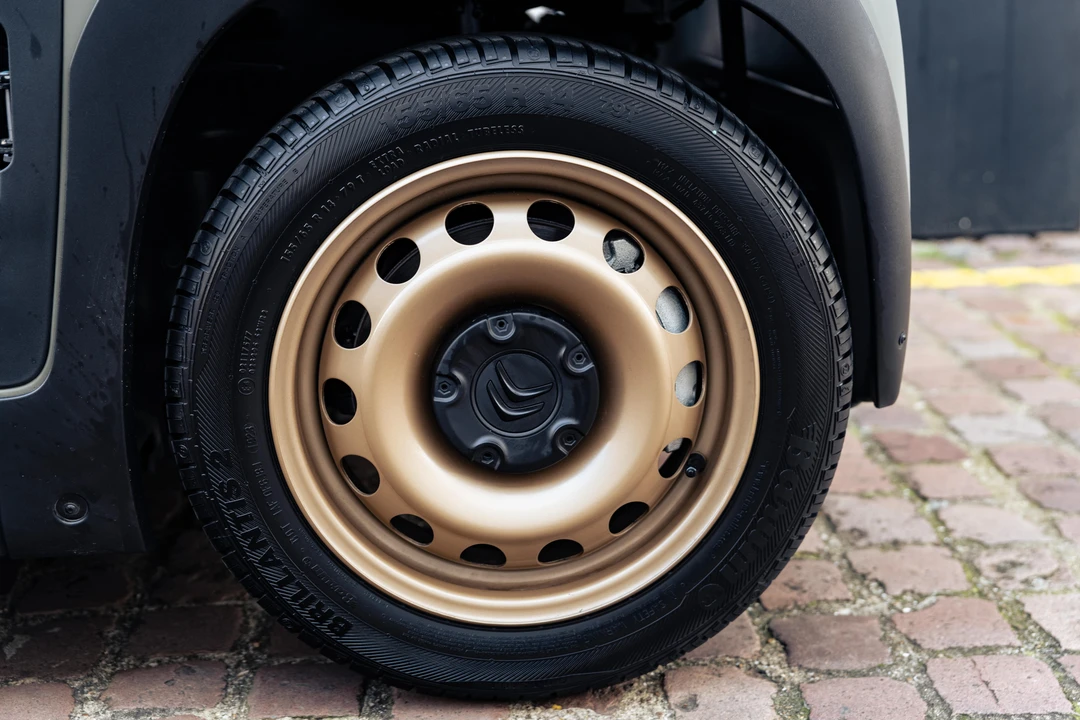 2023 Citroen Ami Electric - Image 25 of 31