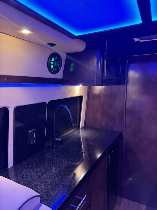 2023 Mercedes-Benz VS30 Sprinter - Image 19 of 19
