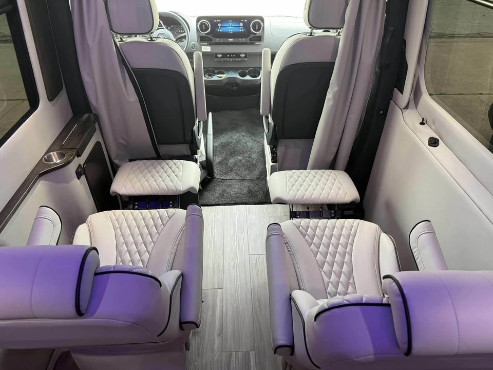 2023 Mercedes-Benz VS30 Sprinter - Image 7 of 19