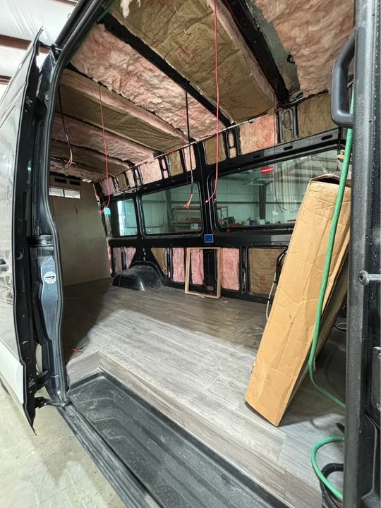 2023 Mercedes-Benz VS30 Sprinter - Image 17 of 19