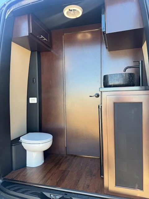 2023 Mercedes-Benz VS30 Sprinter - Image 13 of 19