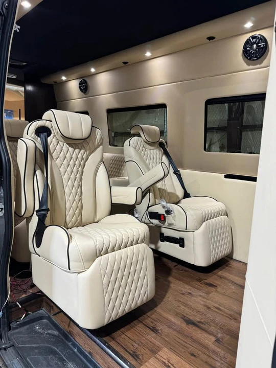 2023 Mercedes-Benz VS30 Sprinter - Image 10 of 19