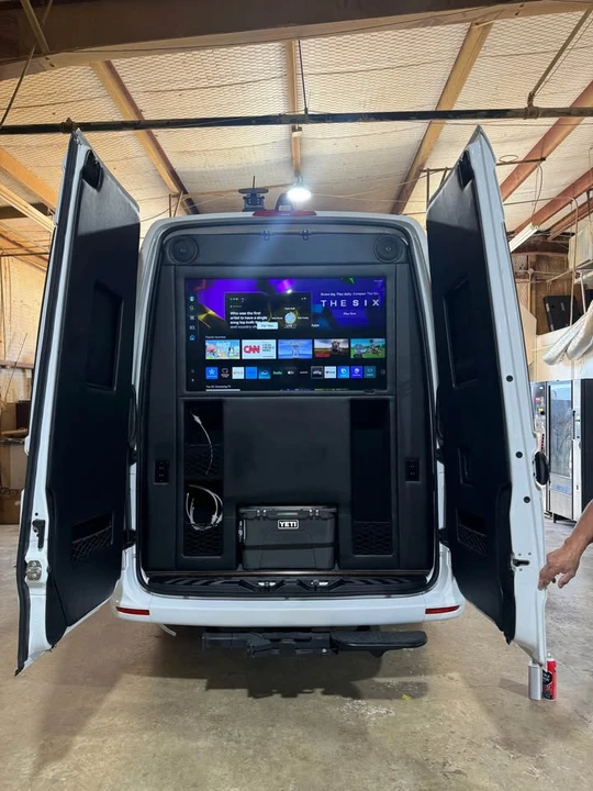 2023 Mercedes-Benz VS30 Sprinter - Image 12 of 19