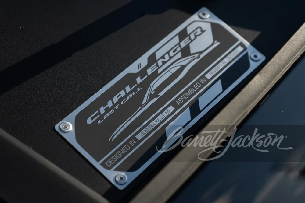 2023 Dodge Challenger SRT Hellcat 3rd Gen - Image 9 of 12