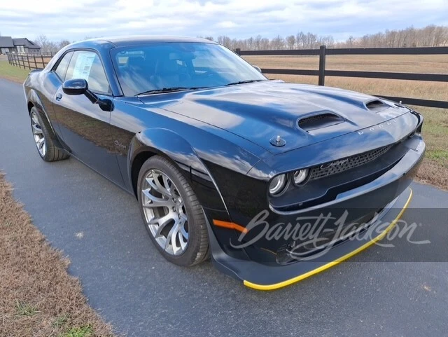2023 Dodge Challenger SRT Hellcat 3rd Gen - Image 10 of 16