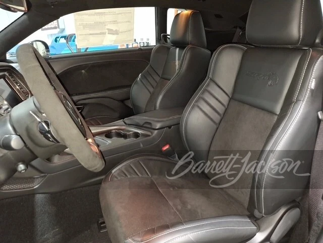2023 Dodge Challenger SRT Hellcat 3rd Gen - Image 15 of 16