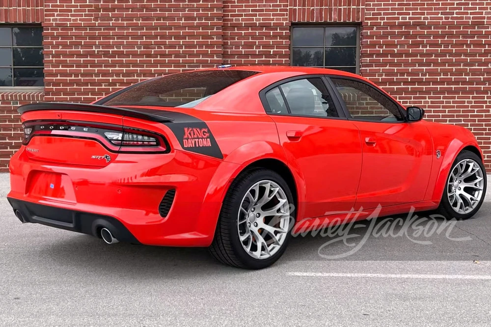 2023 Dodge Charger SRT Hellcat 7th Gen - Image 8 of 19