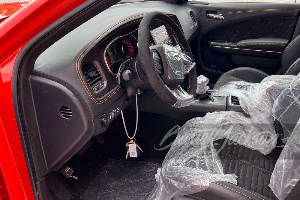 2023 Dodge Charger SRT Hellcat 7th Gen - Image 9 of 19