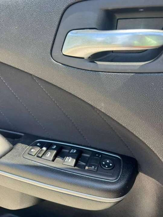 2023 Dodge Charger 7th Gen - Image 7 of 9