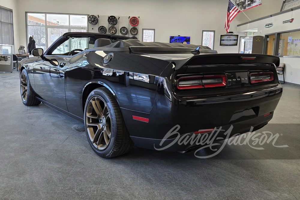 2023 Dodge Challenger SRT Hellcat 3rd Gen - Image 15 of 18