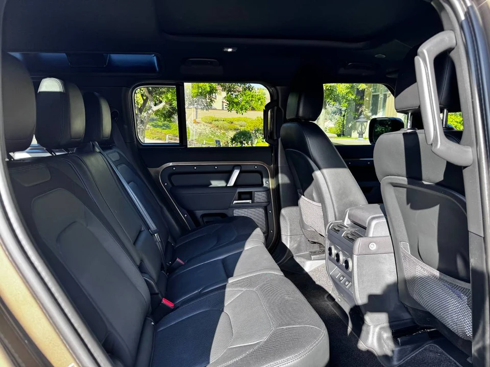 2023 Land Rover Defender L663 - Image 15 of 22