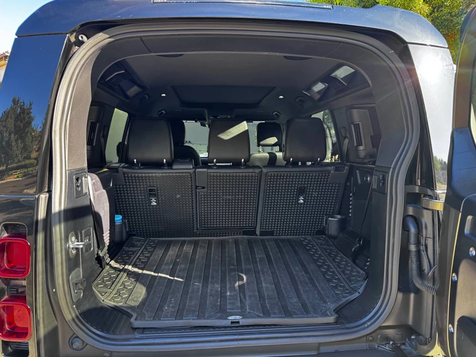 2023 Land Rover Defender L663 - Image 10 of 22