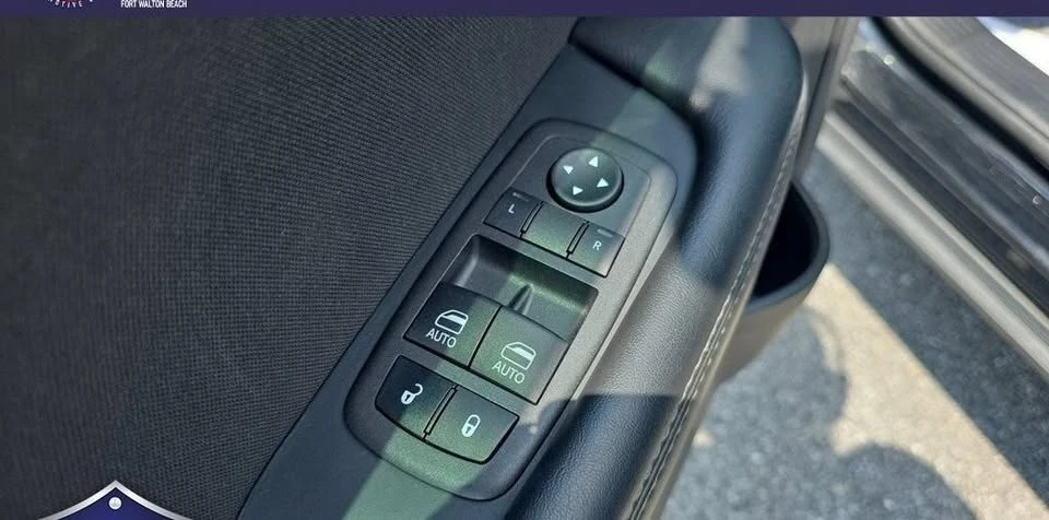 2023 Dodge Challenger 3rd Gen - Image 17 of 20