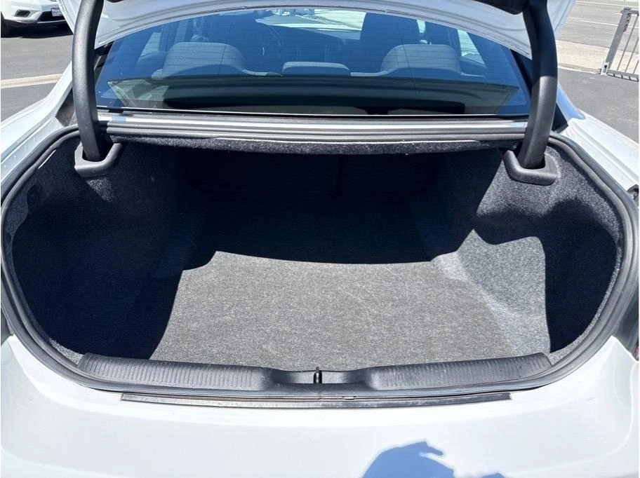 2023 Dodge Charger 7th Gen - Image 10 of 19