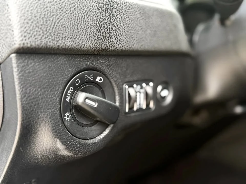 2023 Dodge Charger 7th Gen - Image 8 of 17