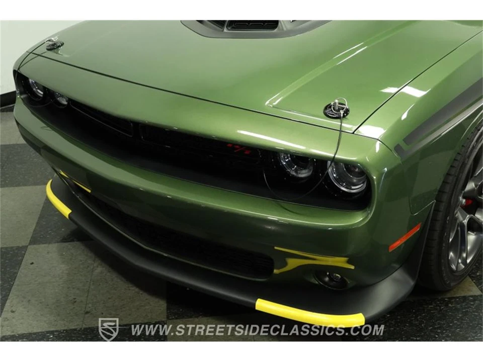 2023 Dodge Challenger 3rd Gen - Image 18 of 31