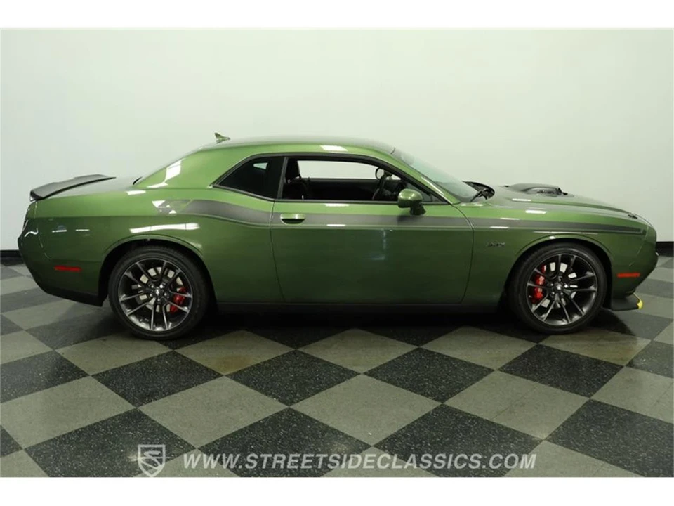 2023 Dodge Challenger 3rd Gen - Image 12 of 31