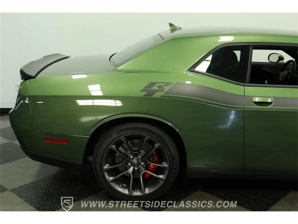 2023 Dodge Challenger 3rd Gen - Image 27 of 31