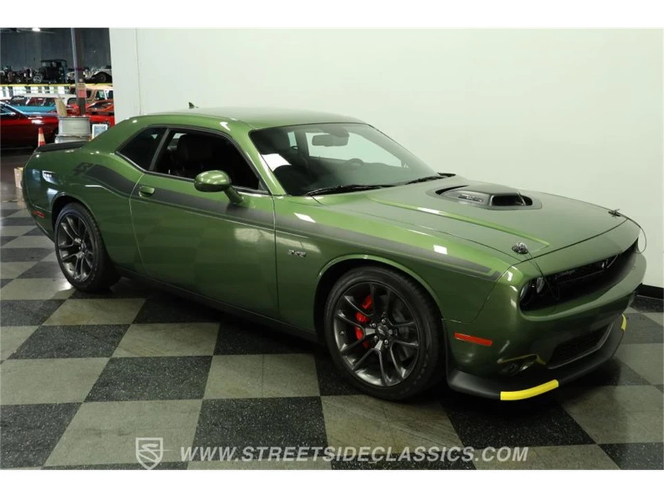 2023 Dodge Challenger 3rd Gen - Image 13 of 31