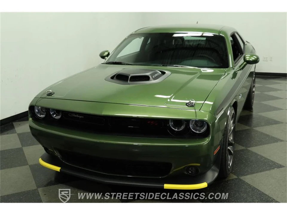 2023 Dodge Challenger 3rd Gen - Image 16 of 31
