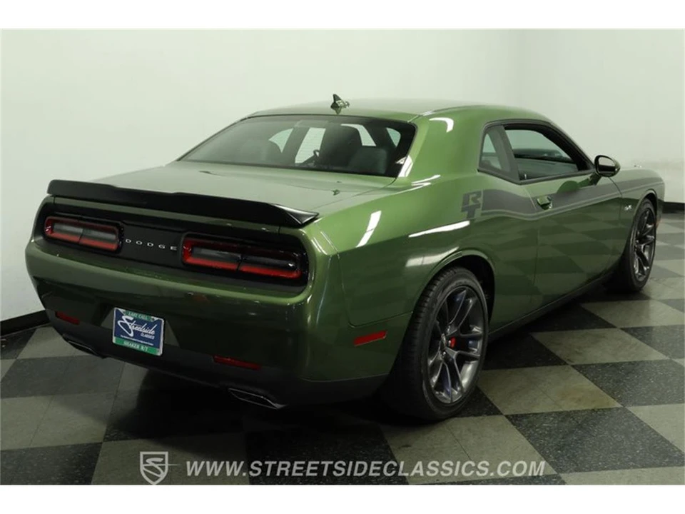 2023 Dodge Challenger 3rd Gen - Image 10 of 31