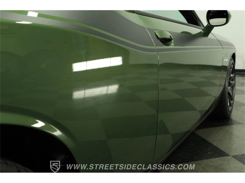 2023 Dodge Challenger 3rd Gen - Image 26 of 31
