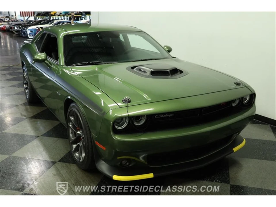 2023 Dodge Challenger 3rd Gen - Image 14 of 31