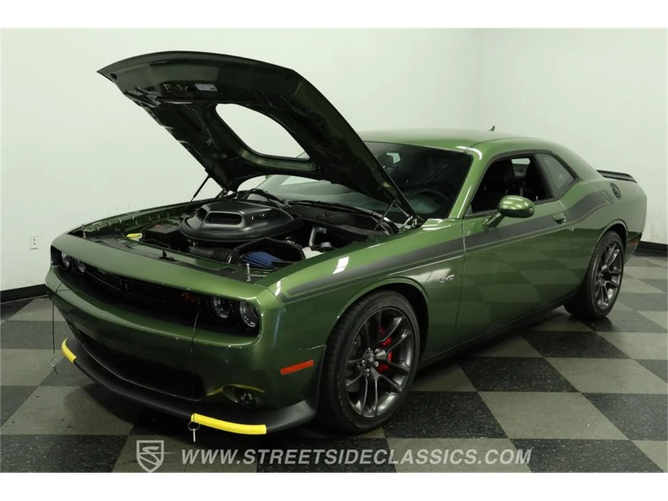 2023 Dodge Challenger 3rd Gen - Image 29 of 31