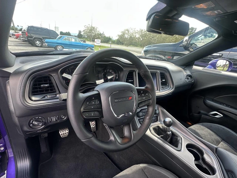 2023 Dodge Challenger 3rd Gen - Image 19 of 31