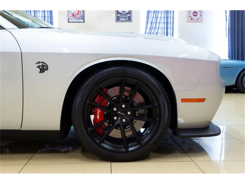 2023 Dodge Challenger 3rd Gen - Image 27 of 31