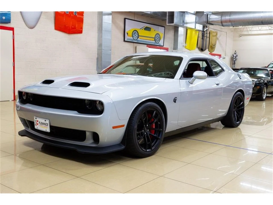 2023 Dodge Challenger 3rd Gen - Image 2 of 31