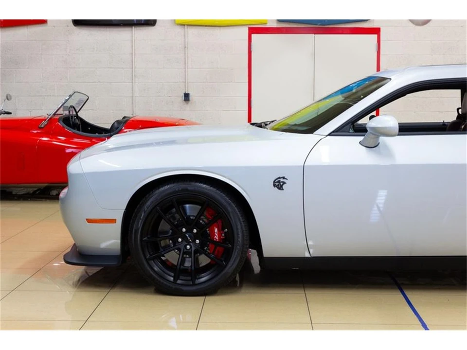 2023 Dodge Challenger 3rd Gen - Image 4 of 31