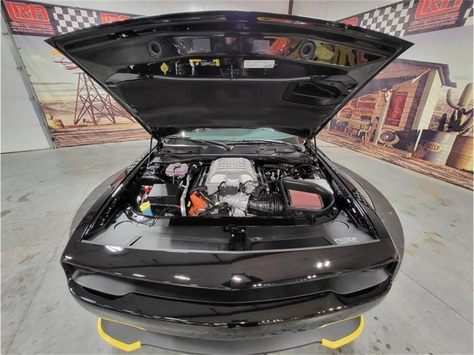 2023 Dodge Challenger 3rd Gen - Image 8 of 31