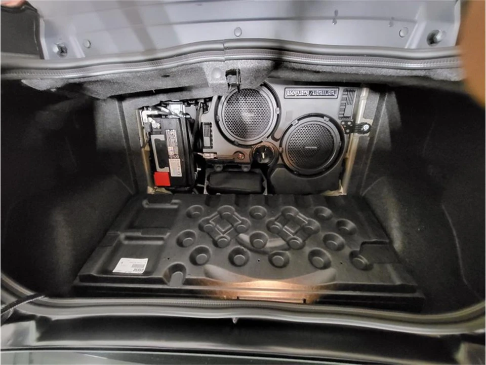 2023 Dodge Challenger 3rd Gen - Image 28 of 31