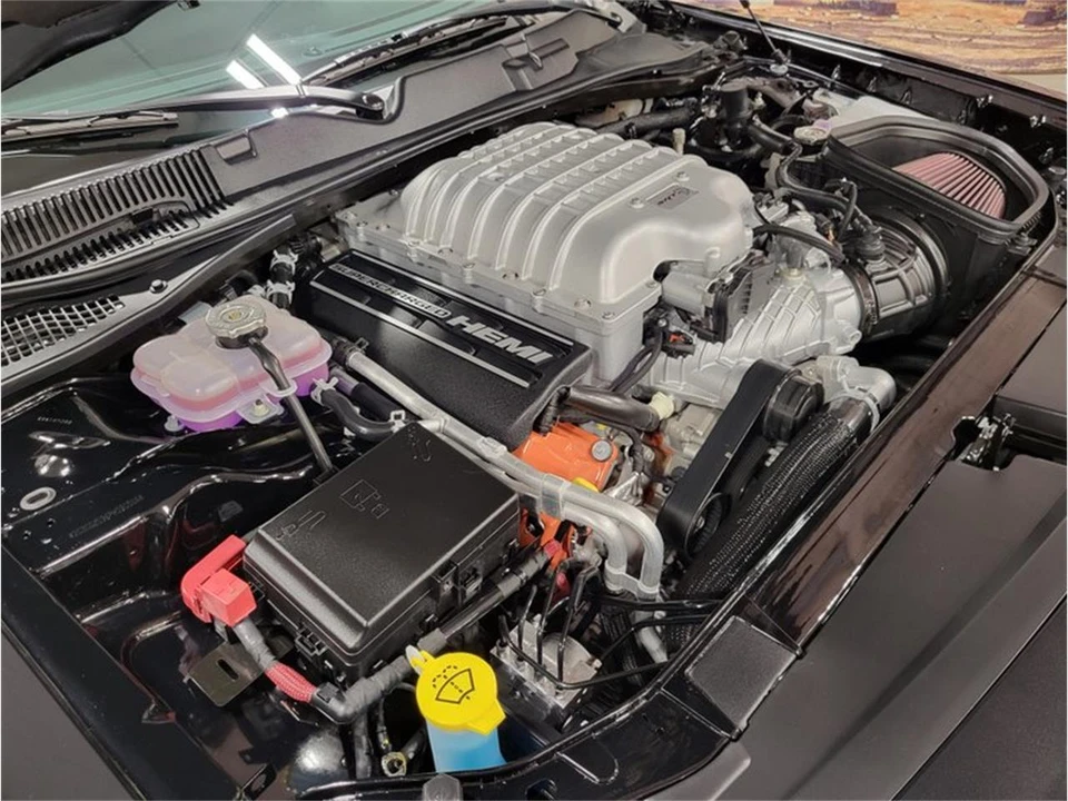 2023 Dodge Challenger 3rd Gen - Image 9 of 31