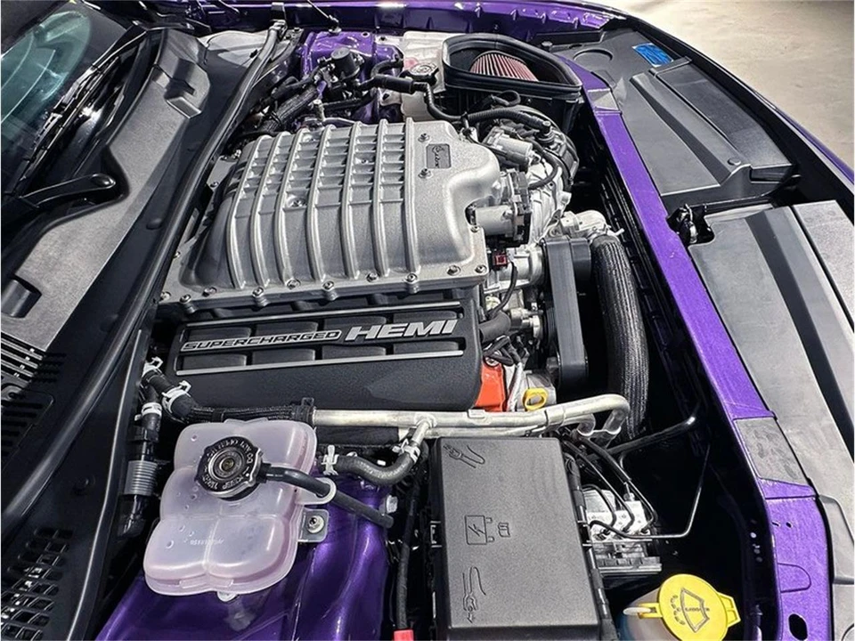 2023 Dodge Challenger 3rd Gen - Image 25 of 31