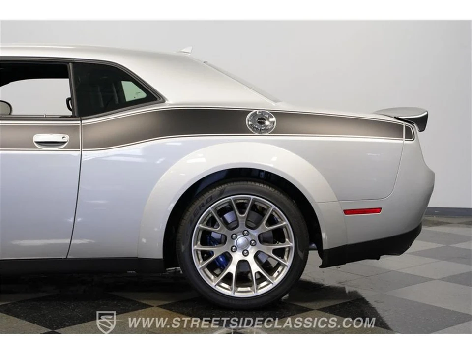 2023 Dodge Challenger 3rd Gen - Image 23 of 31
