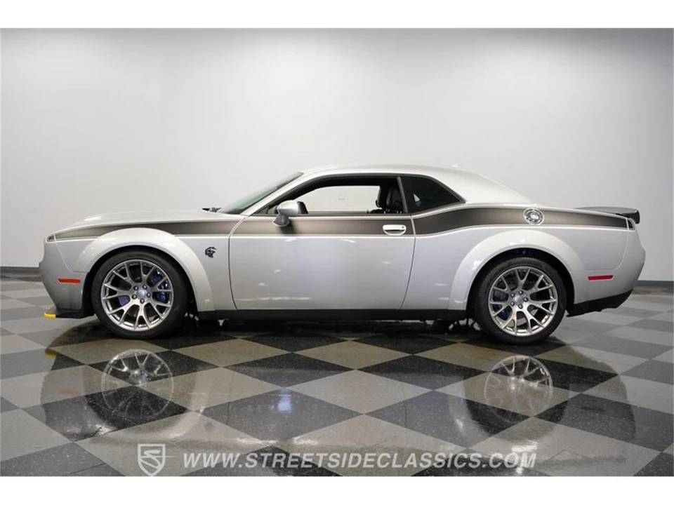 2023 Dodge Challenger 3rd Gen - Image 6 of 31