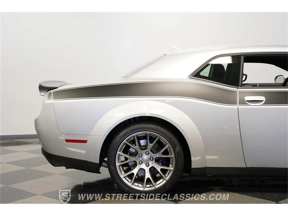 2023 Dodge Challenger 3rd Gen - Image 28 of 31