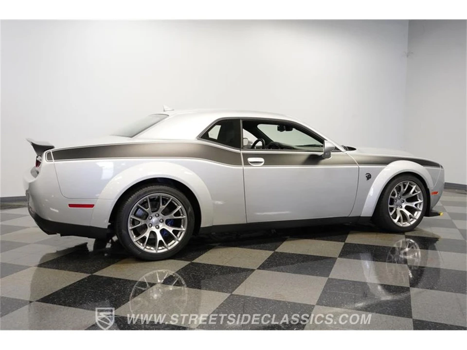 2023 Dodge Challenger 3rd Gen - Image 12 of 31