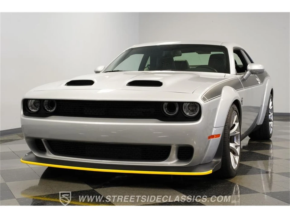 2023 Dodge Challenger 3rd Gen - Image 17 of 31