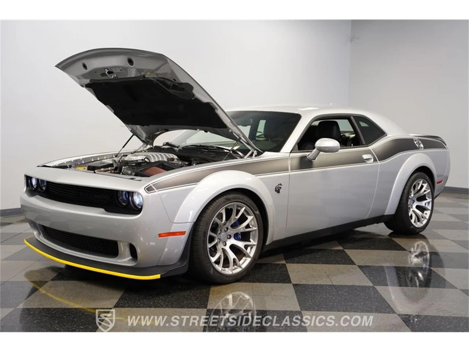 2023 Dodge Challenger 3rd Gen - Image 30 of 31