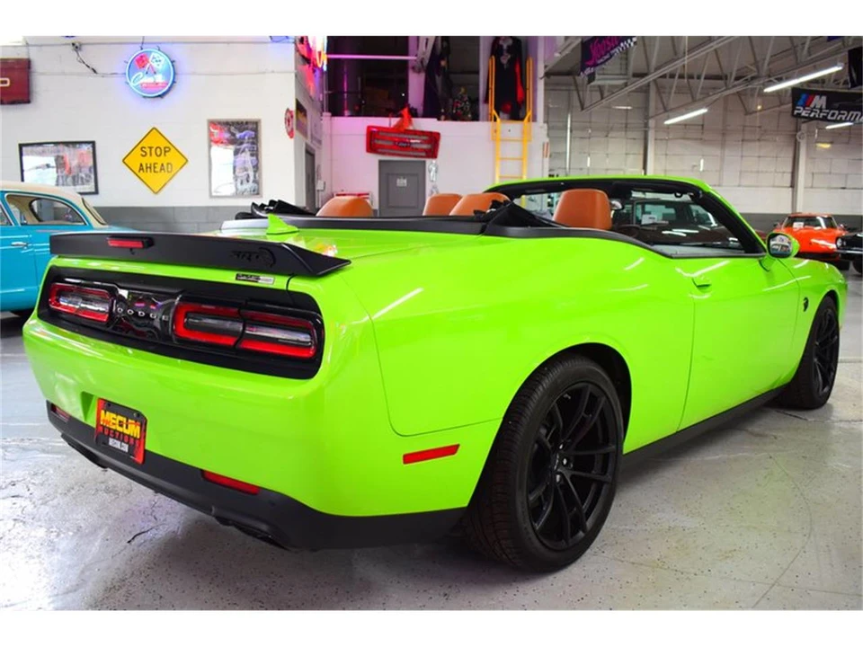 2023 Dodge Challenger 3rd Gen - Image 11 of 31